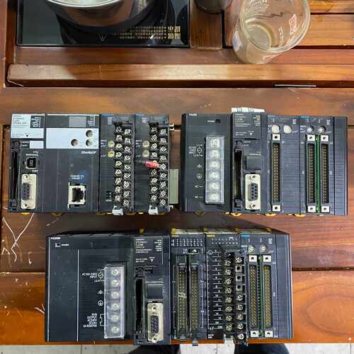 PLC CJ2H-CPU64-EIP  AD041-V拍前询价下单