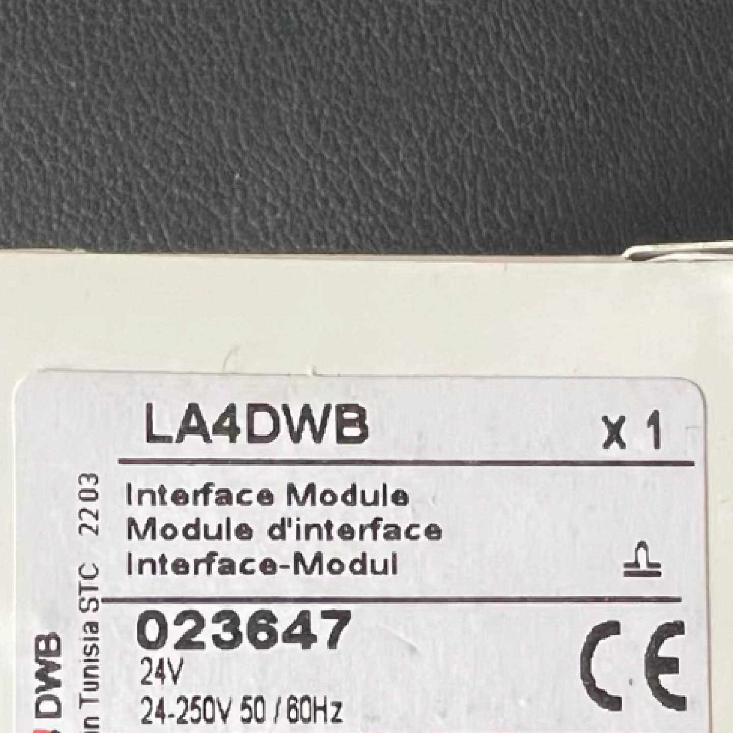 议价施耐德接触器LA4DWB全新现货
