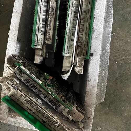 溢价-FS300R12KE3 FS450R17KE3 FS450R
