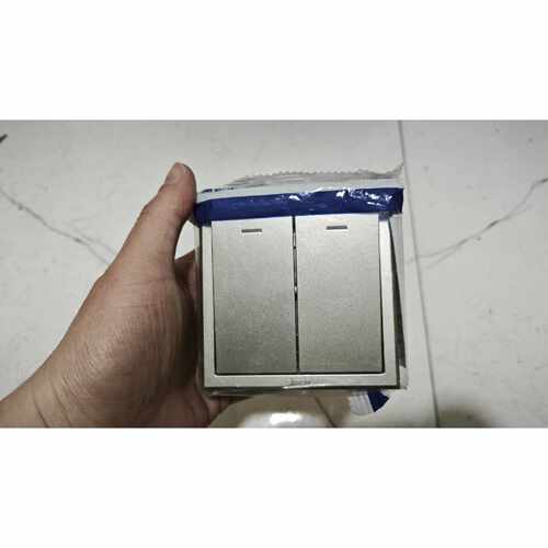 溢价-1个西蒙i3plus香槟色二开多控开关，西蒙i3plus香槟