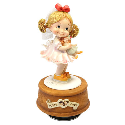 品牌原创小女孩旋转八音盒儿童