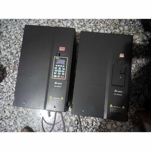 询价台达VED370C43S变频器两台，图片为，成色如图
