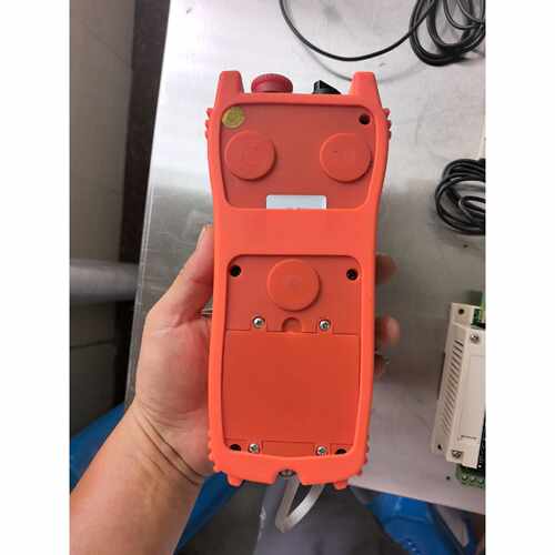 议价华恒多功能工业遥控器，型号D10S0-1一套，另有D04S1