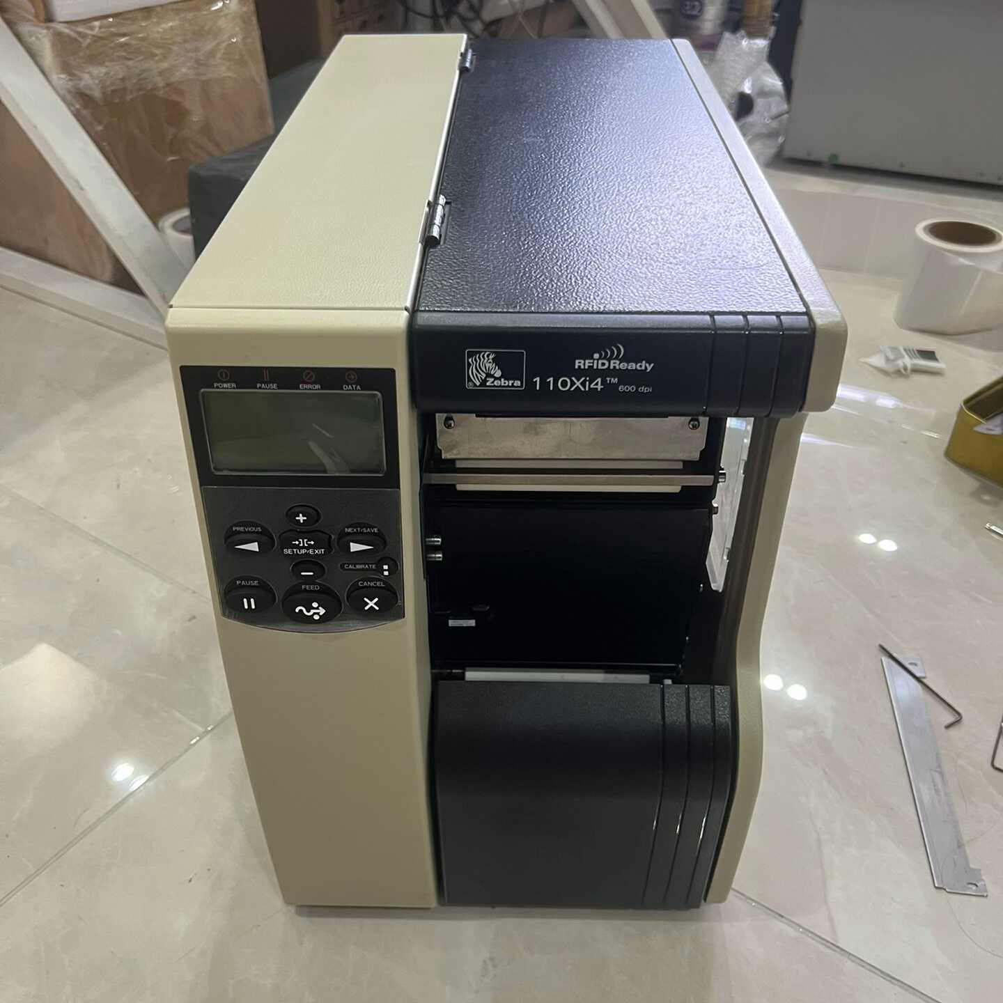 斑马打印机110xi4-600dpi，带原装剥离回卷器，成色&mdash;议价