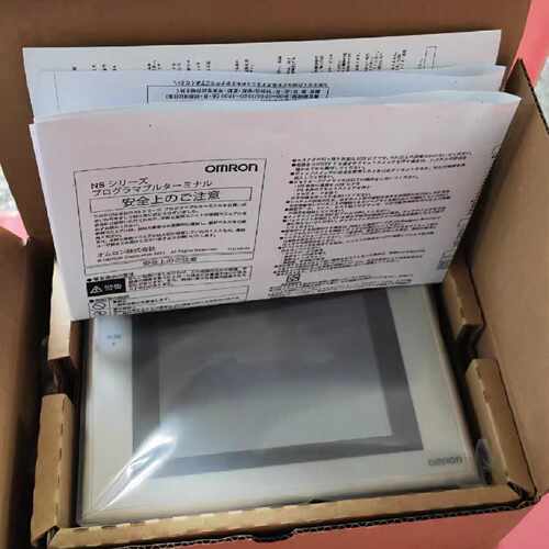 议价NT31-ST123B-EV3 NT31-ST123B-V3 OMRON触控屏幕库存现货包邮