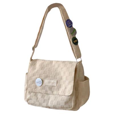 水心！介只巨百搭的斜挎包！