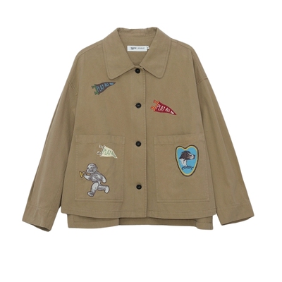 MOVEUP幻走2025秋季新款.FUN系列纯棉大方领贴袋绣花短款外套女