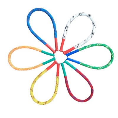 幼儿园动感女性健身体操绳