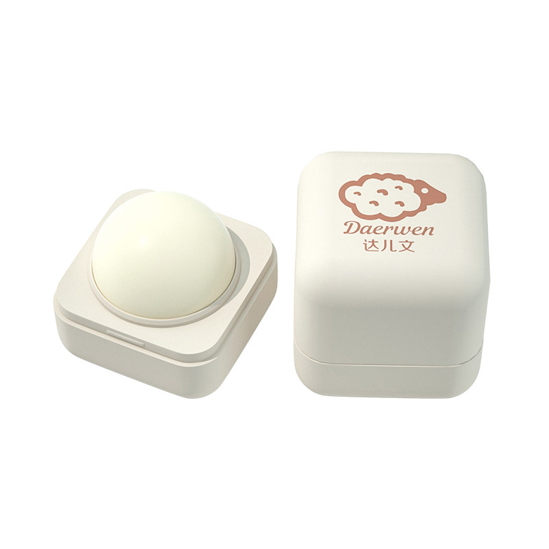 达儿文滋润保湿秋冬专用润唇膏