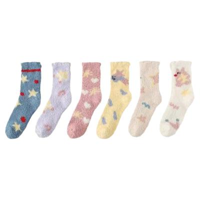 可爱卡通图案珊瑚绒中筒袜