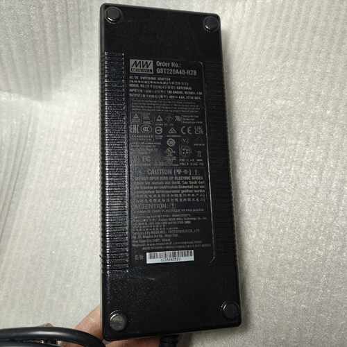 GST220A48-R7B 明纬48V4.6A电源