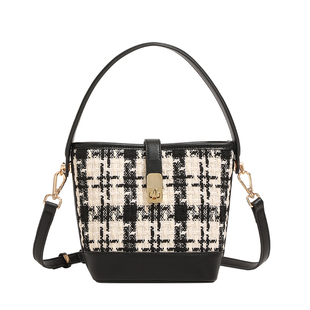 圣米洛时尚通勤手提包包女2026新款高级质感水桶包今年流行斜挎包