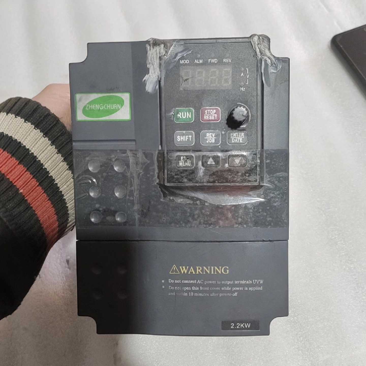 询价正川2.2KW变频器ZC220-4T0022，，