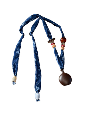 气质腰果花爱心吊坠丝巾项链