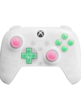 专为小小手设计的XboxPC游戏手柄