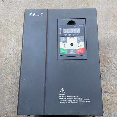 溢价-日业变频器18.5千瓦型号CM530-B4T018PB-MF