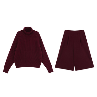 MANNALA丨“战马红”过年红纯山羊绒半高领毛衣/七分裤套装Q4859
