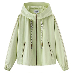 森马春季2026新款女款宽松花苞撞色流苏帽绳茄克107126108098