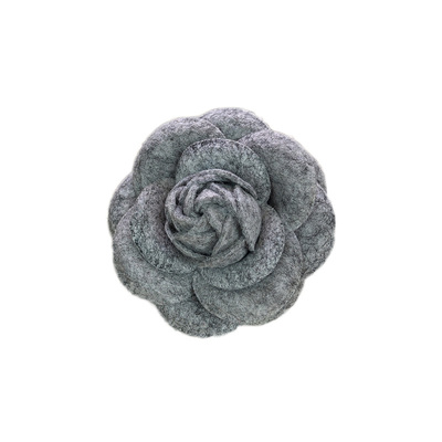 高级灰叠戴miu系千金风胸针