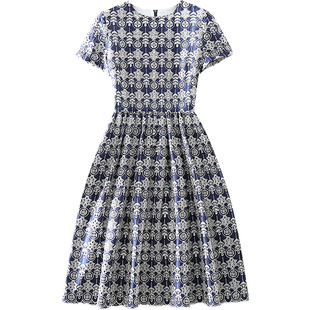 清仓新款气质优雅高端妈妈女装显瘦A字裙七分袖绣花镂空连衣裙子