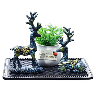 汽车摆件饰品一路平安鹿车上装饰高档创意漂亮车载香水车内饰品