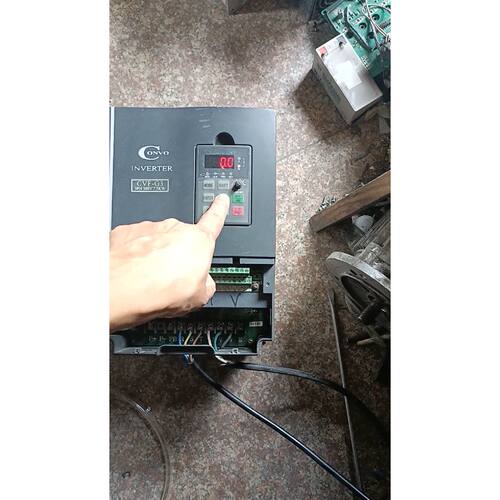 康沃CFG34T0075c变频器7.5KW380