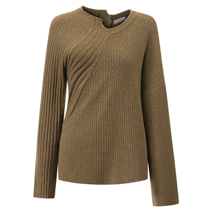 VIKTORIACHAN25/26秋冬成衣系列新品 不规则领口拼接坑条针织毛衣