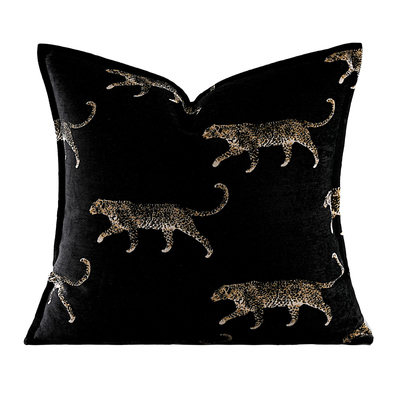 柏洛斯轻奢自由豹抱枕