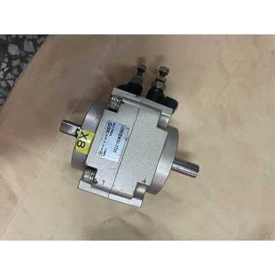 议价可维修SMC气缸CDRB1BW50270S拆机件成色如图