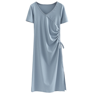 设计感抽绳气质连衣裙女短袖夏新款蓝色V领T恤裙过膝开叉一步长裙