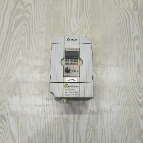 议价VFDM变频器1.5kw380v变维修