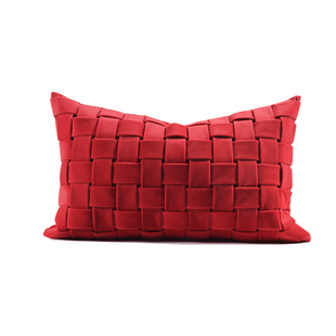 现代简约红色绒面BV编织抱枕轻奢意式沙发样板间客厅高端腰枕靠垫