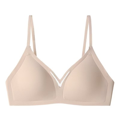 裸感无痕小胸聚拢三角杯大码内衣