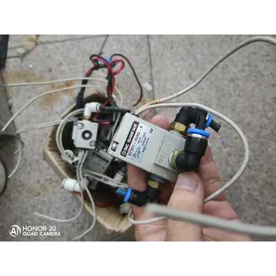 议价日本SMC原装电磁阀VT301015GBVT301维修