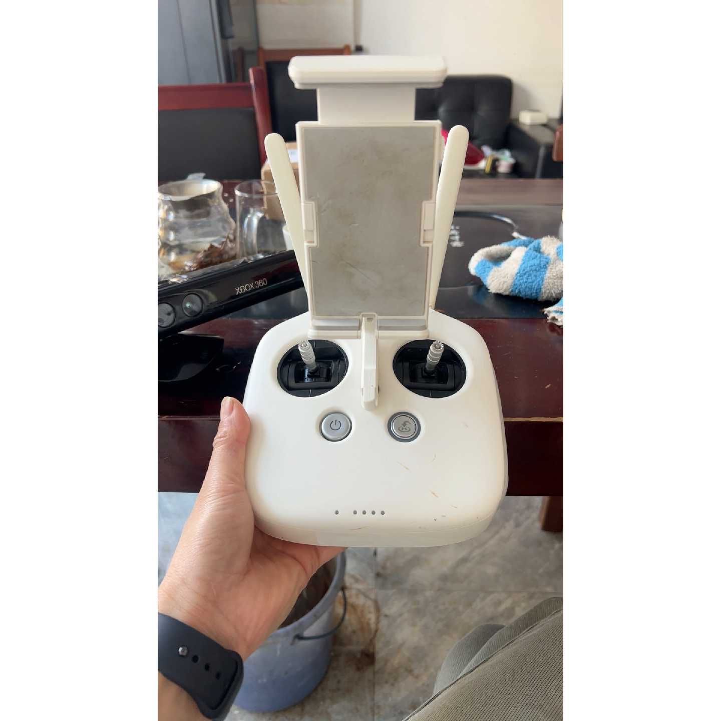 【议价-可维修】大疆精灵4遥控器GL300A 没有充电器来充电 好坏无