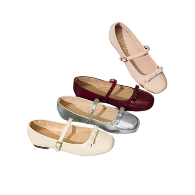 2025年春季新款女士时尚休闲鞋