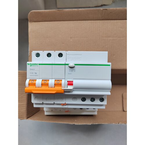 Easy9漏电保护器 3P C32A 30mA询价
