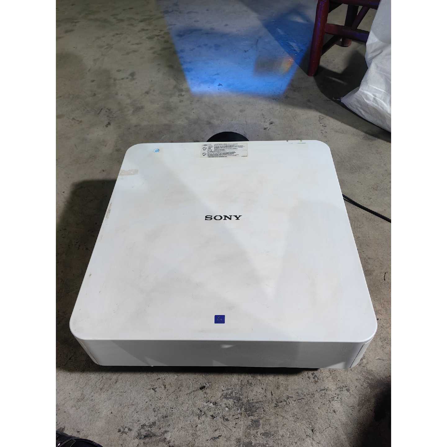 【议价-可维修】索尼SONY VPL-F700XL数据投影机 XGA分辨率 全新/