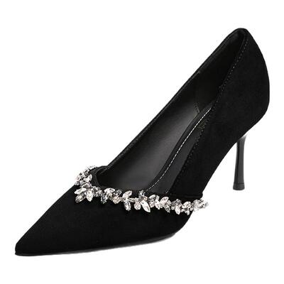 免费试穿时尚舒适高跟鞋