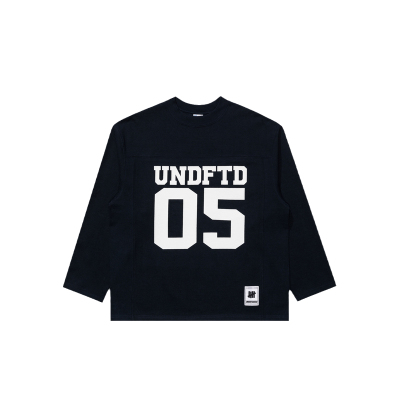 UNDEFEATED字母图案宽松长袖T恤