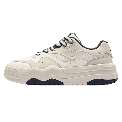 悠然鸿星尔克板鞋厚底增高运动鞋