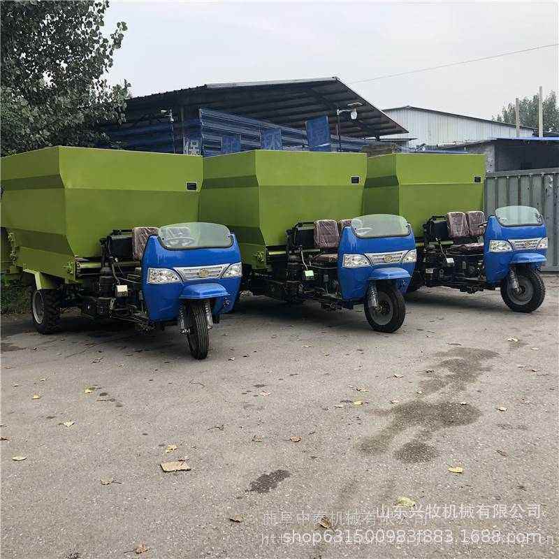 养殖场全自动双向喂料车撒料均匀牛羊喂草车柴油牛舍流动式撒草机,机械设备,农业机械/园林设备/畜牧设备,淘宝优惠券,粉丝福利购,淘宝优惠卷