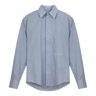 ECHOADE塑造优雅与力量 可拆卸垫肩收腰设计时髦修身衬衫