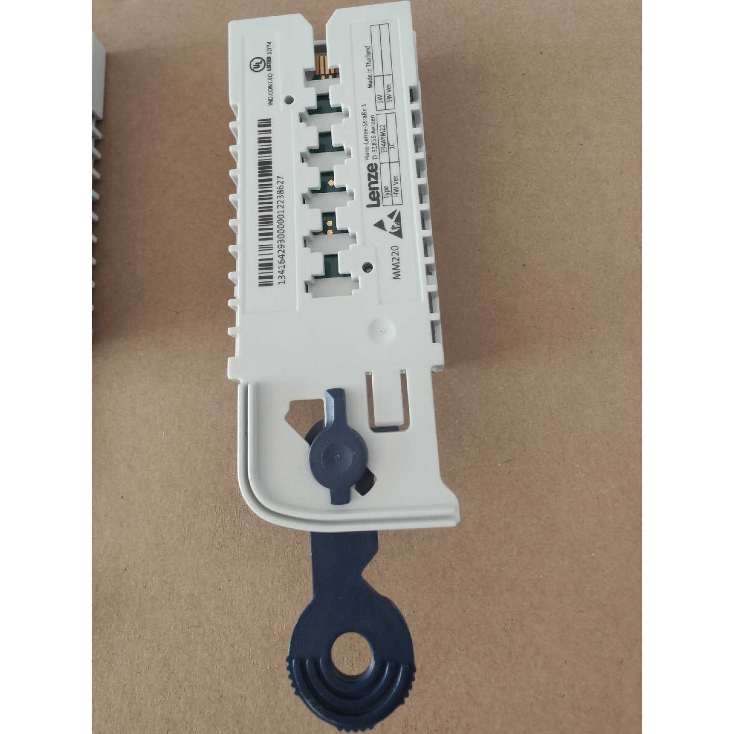 询价E94AYM22伦茨9400驱动器专用存储模块MM220