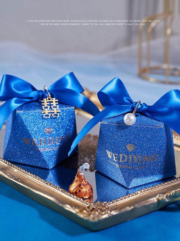 A5L喜糖盒绿色玫红色糖盒欧式磨砂糖盒喜礼摆桌纸盒包装爱心心形