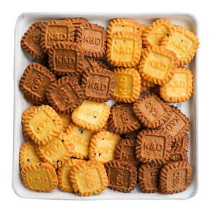 一口酥脆 生椰拿铁小方饼 海盐芝士迷你饼干办公室解馋零食等一味