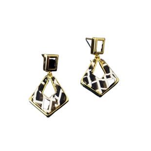 复古时尚黑白相间几何耳环女优雅大气高级感轻奢夸张925银针耳饰