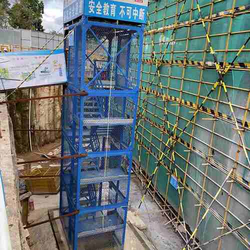 安全梯笼建筑挂网式爬梯桥梁施工深基坑组装箱式爬梯安全梯笼厂家