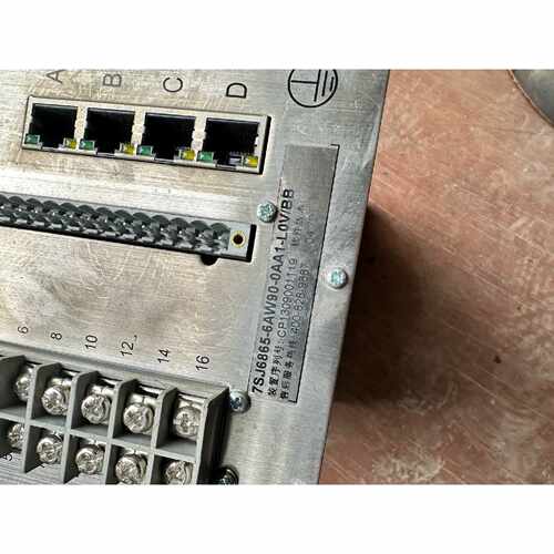 议价西门子机保护装置7SJ686-A带测量回路回路二手拆机