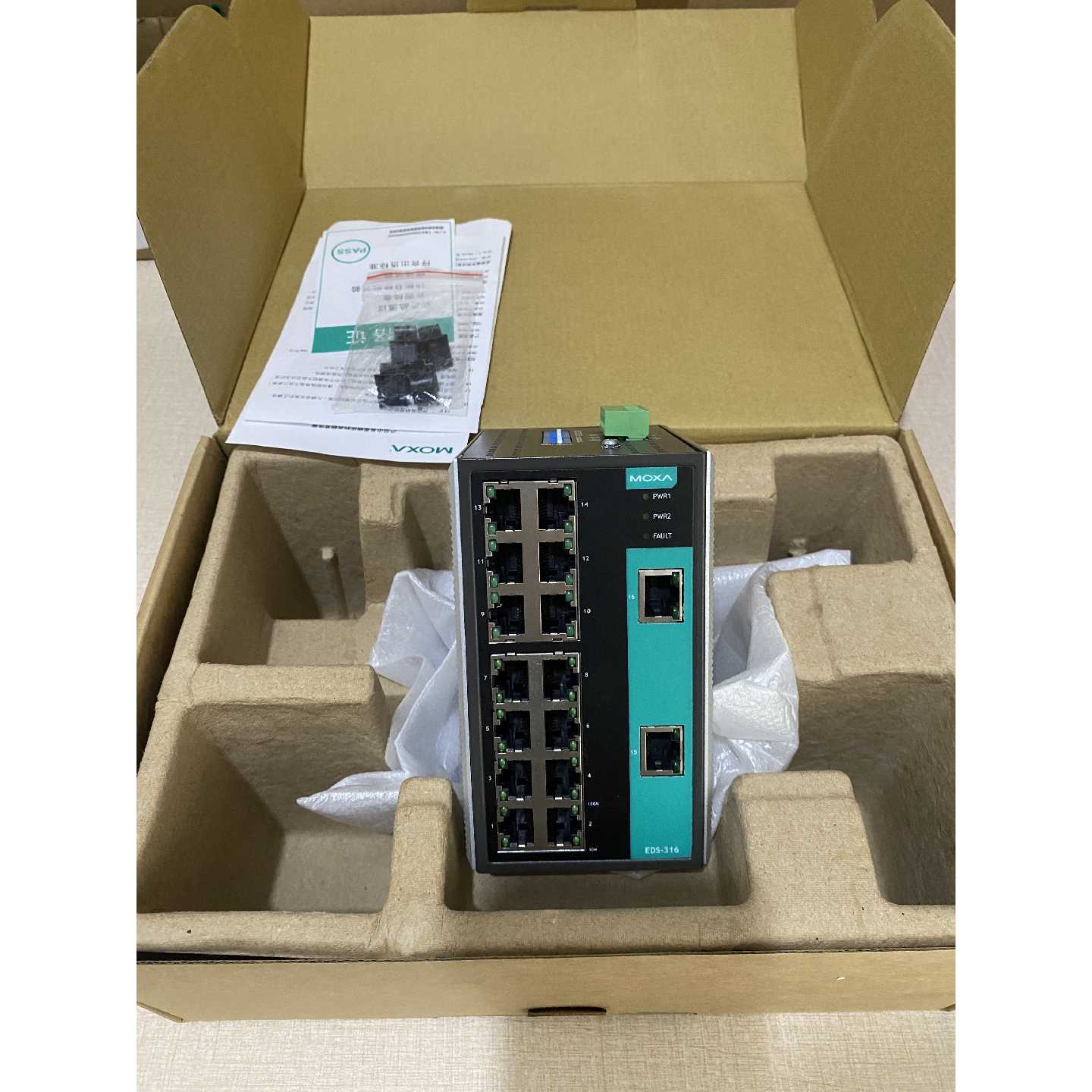议价MOXA EDS-316 16口全电口工业级以太网交换机